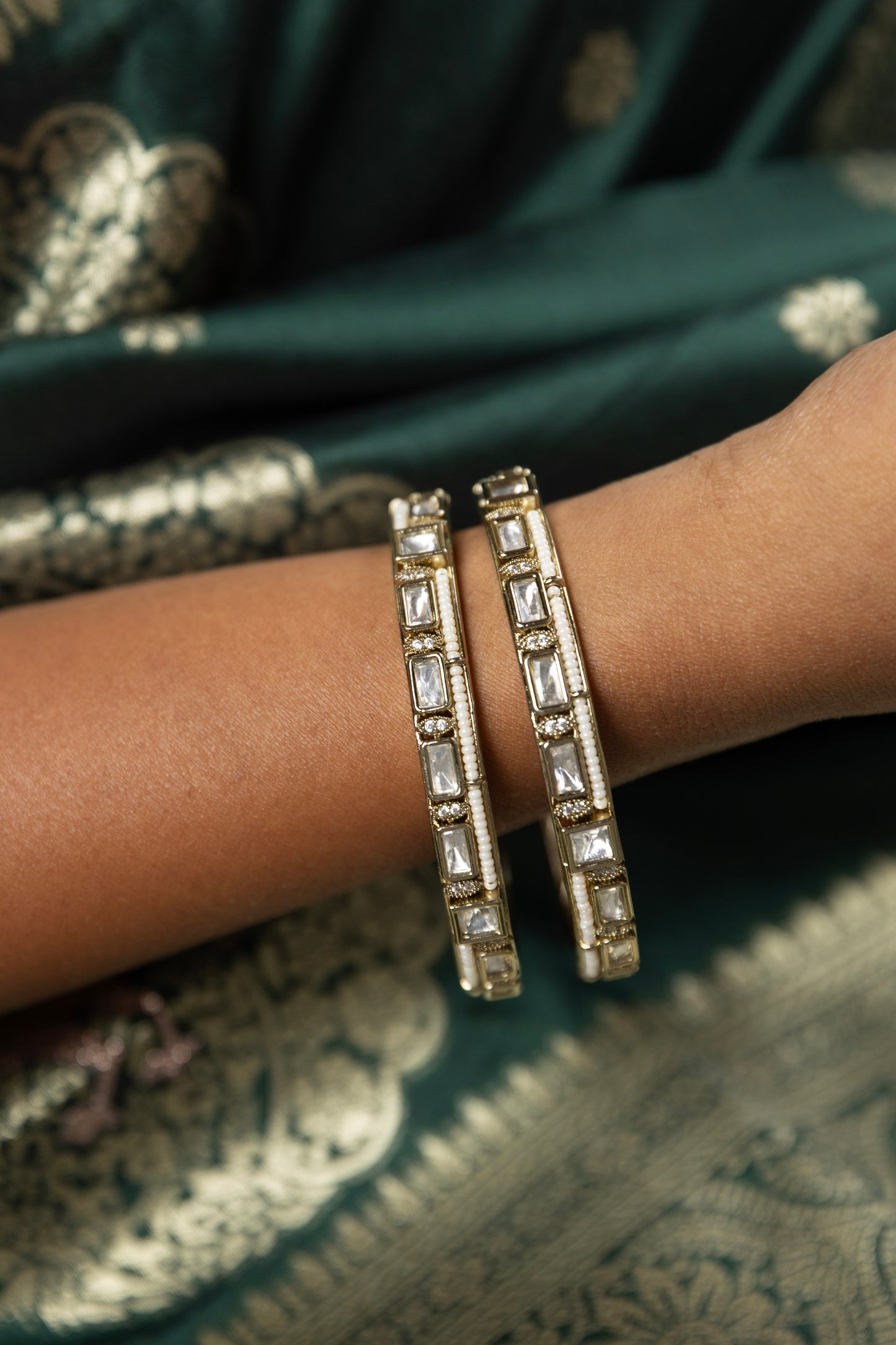 Nazaakat Kundan Bangles