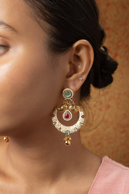 Avantika Chandbali