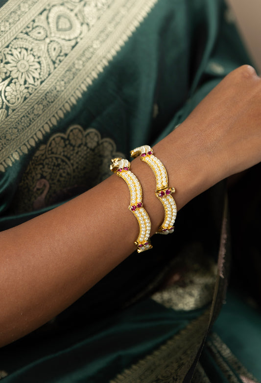 Jiza Pearl Bangles