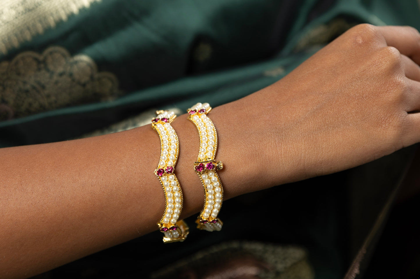Jiza Pearl Bangles