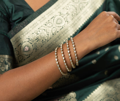 Paaneri Kundan Bangles