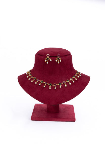 Delicate Emerald-Ruby Necklace Set