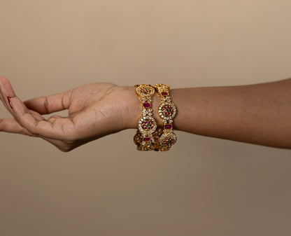 Kempu Kadaga Bangles