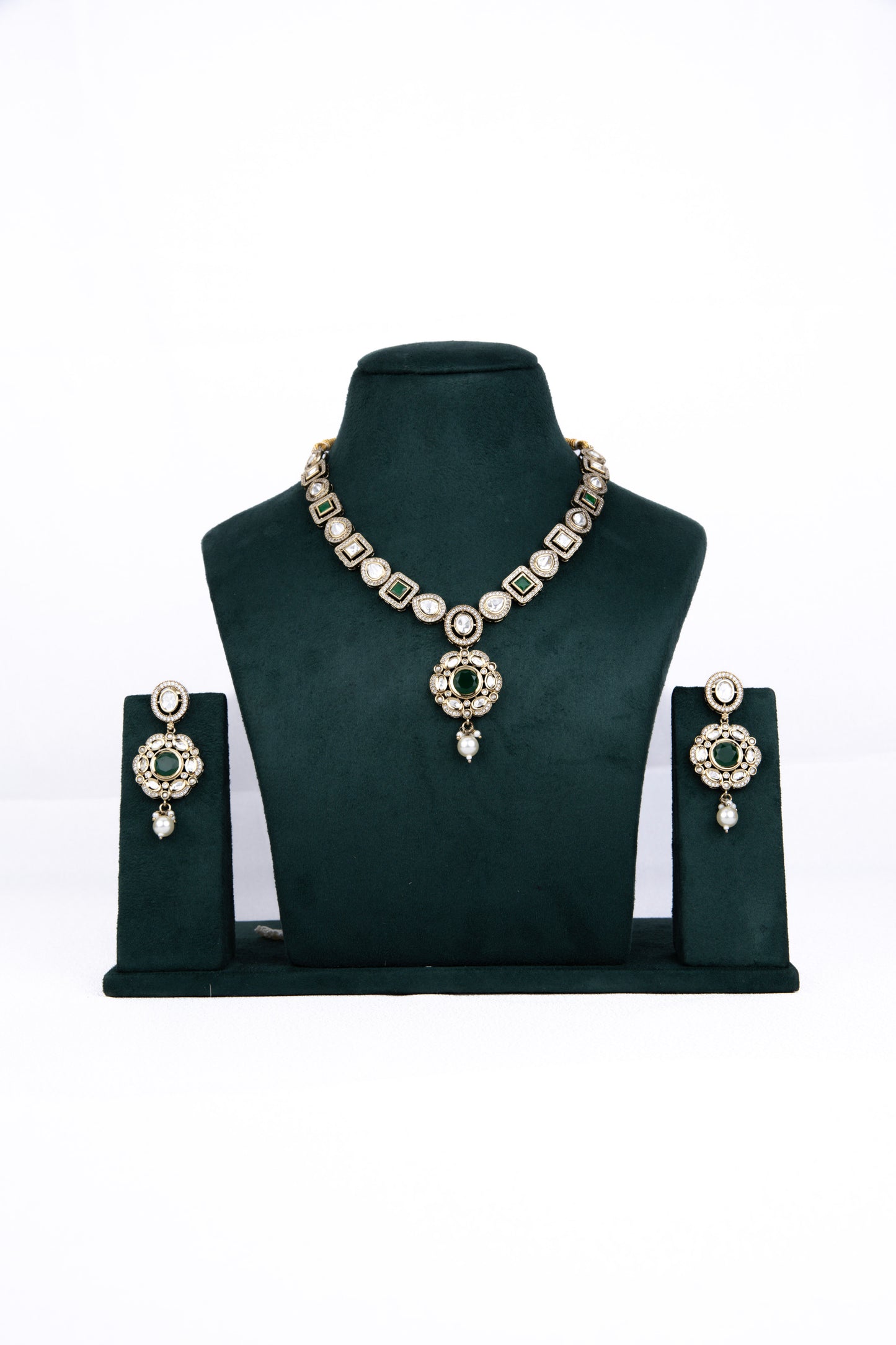 Emerald Queen Drop Necklace Set
