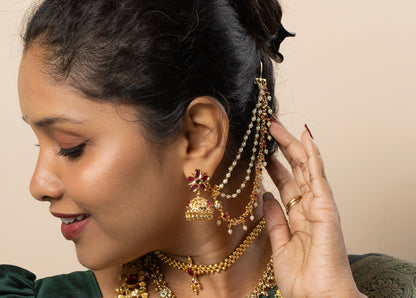 Delicate multi-layered pearl kaan chain
