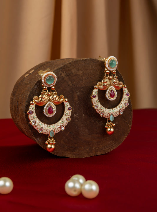 Avantika Chandbali