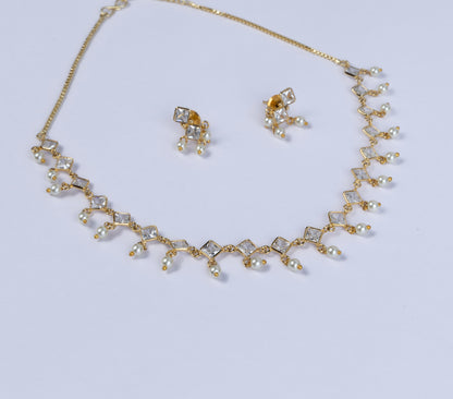 Delicate Diamond Cut Necklace Set