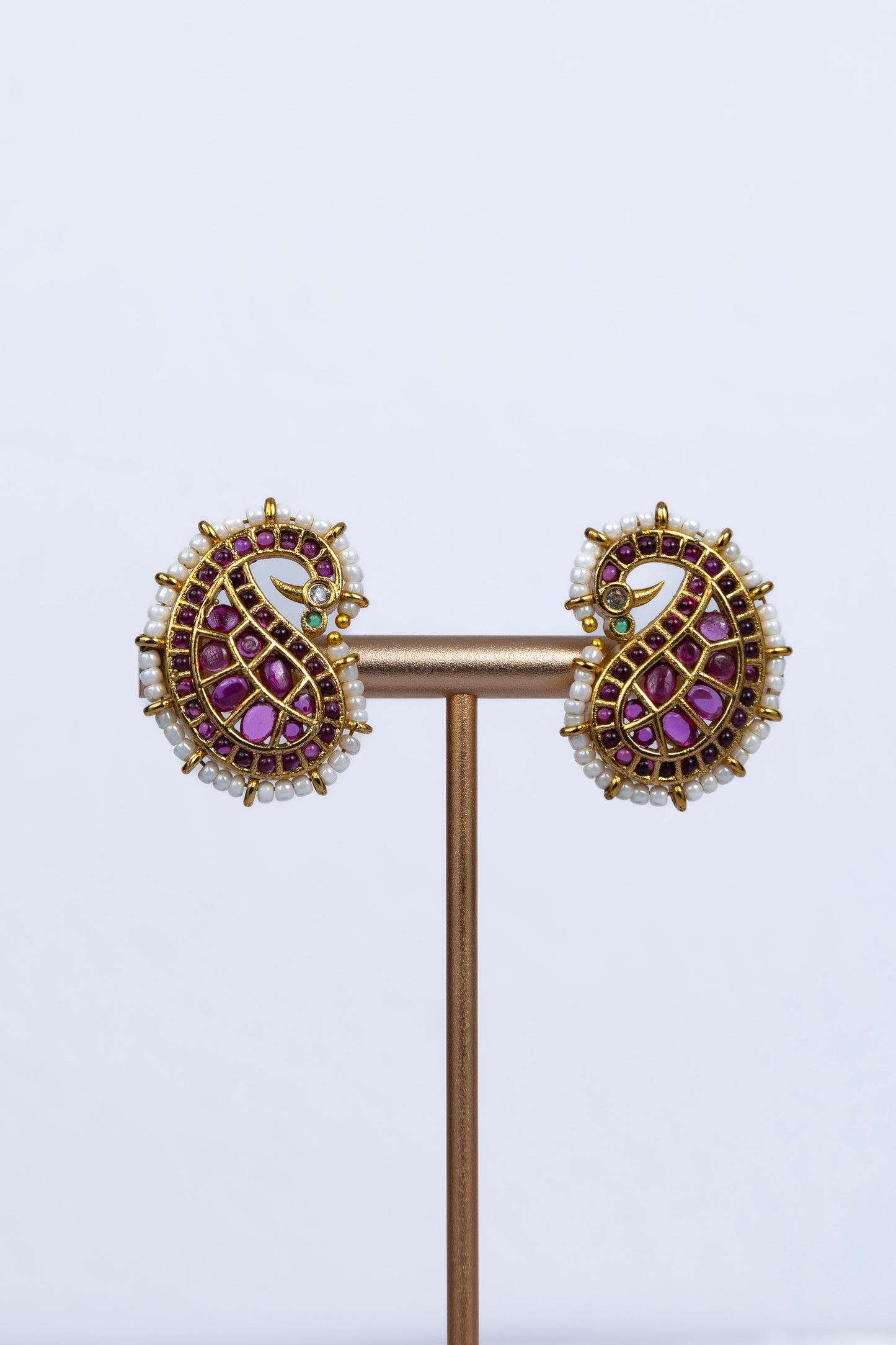Jadau Moti Studs