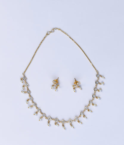 Delicate Diamond Cut Necklace Set