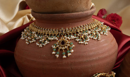 Shriya Guttapusalu Necklace Set