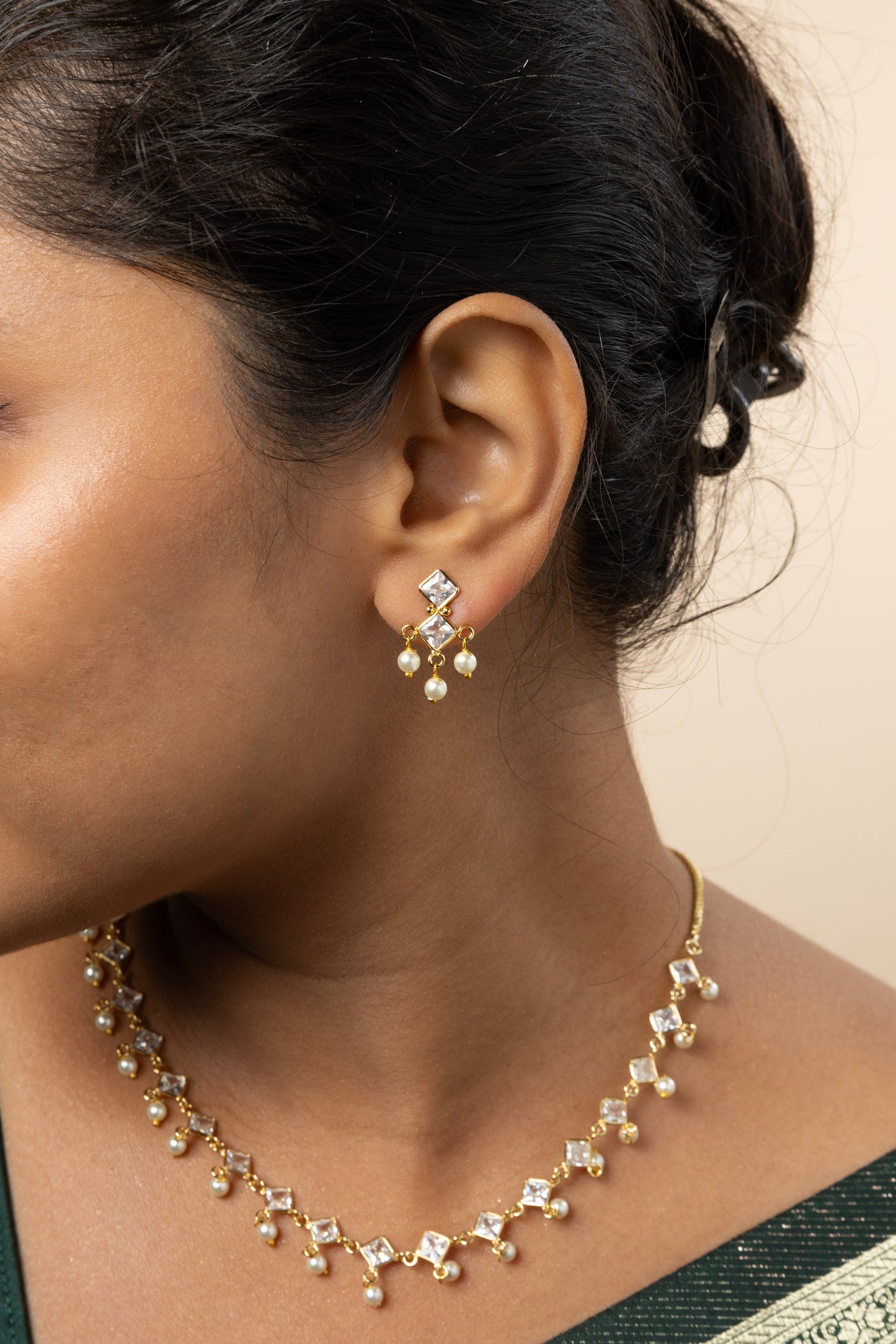 Delicate Diamond Cut Necklace Set