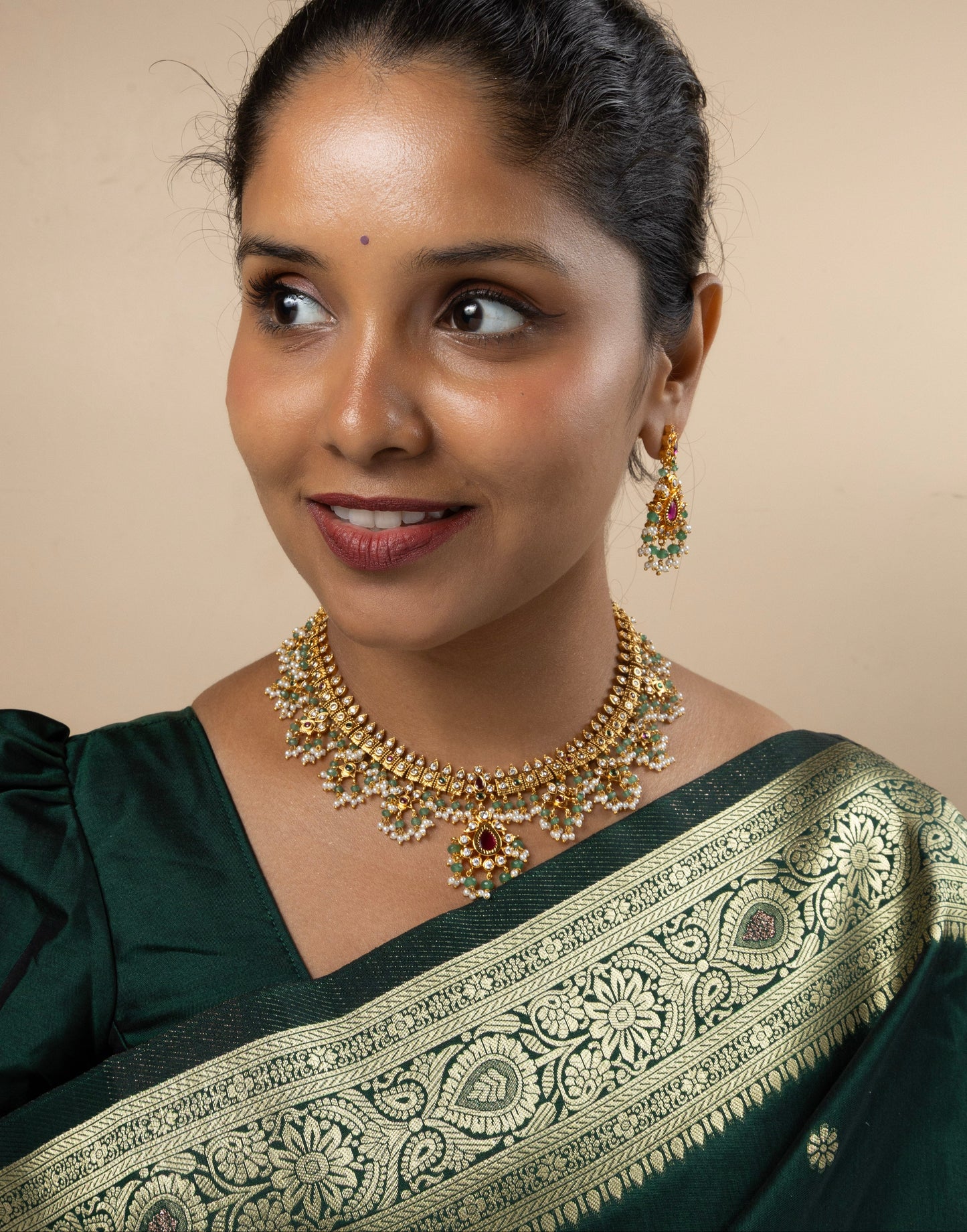 Shriya Guttapusalu Necklace Set